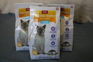 3-3.15lb Bags of Gourmet Medley Ori...