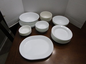 Corelle Ware white � 5 large servi...