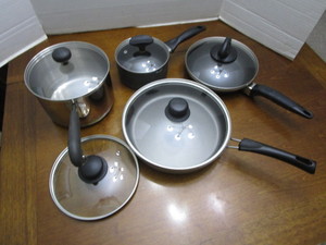 Glass top Cookware � 1 extra lid, ...