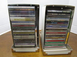 CDs � Christmas and Country (1) 25...