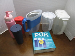 Drinkware � 2 plastic pitchers 1 P...