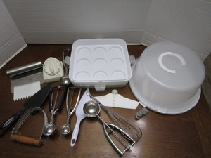 Bakeware � (2) round cake takers, ...