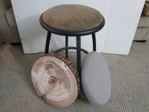 Bar stool 16� round x 24 H, (1) 15...