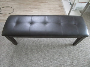 Brown Bench 18� x49 �� x 16�...