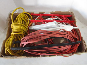 Extension cords, power cords (3 cou...