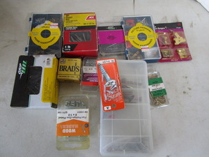 Hardware � picture hangers, brads,...