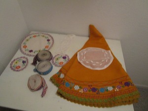Round table cloth 50� diameter, 3 ...