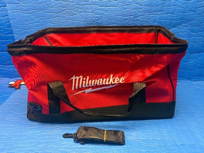Brand new Big Milwaukee contractor tool bag