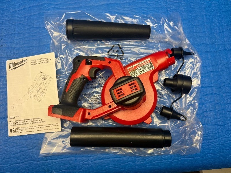 Milwaukee M18 18V Cordless Compact Blower (Model 0884-20).