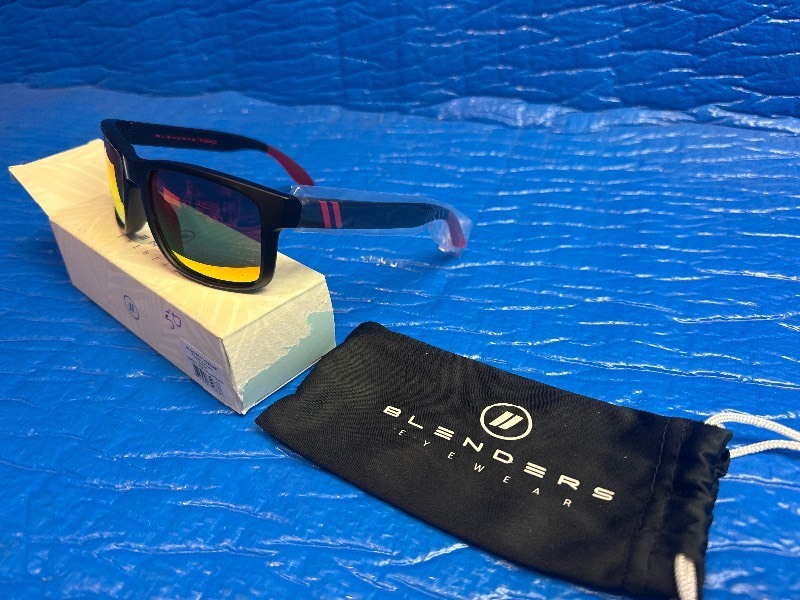 Blenders Eyewear  Float2O Fire Wave Polarized Sunglasses (NEW)