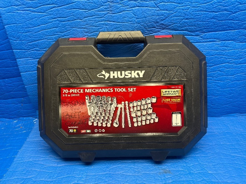 Husky 70-Piece Mechanics Tool Set- see note- set is complete