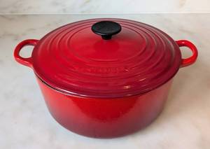 ML - Le Creuset 5.5 qt Round French Oven