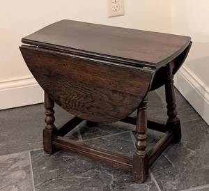 ML - Vintage Mahogany Wood Side Table