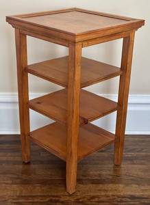 UBR2 - Wooden Four-Shelf Accent Table