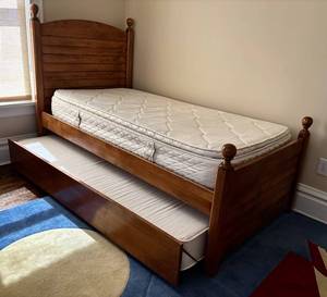 UBR3 - Trundle Bed - Wooden Frame