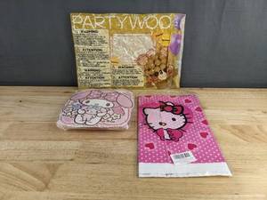 Cinnamaroll Party Supplies, Hello Kitty Plastic Table Cloth & Party Woo Balloons - Brand New