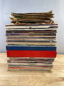 100 Vinyl LP Album Collection - Carole King, Hot Streets, Doctor Zhivago, Lionel Richie, Carpenters, Olivia Newton-John, The Marshall Tucker Band, Rainbow Brite, Hank Snow C