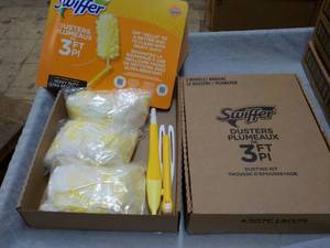 2 Swiffer 3 ft Dusters with Extra D...