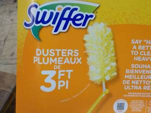 2 Swiffer 3 ft Dusters with Extra D...