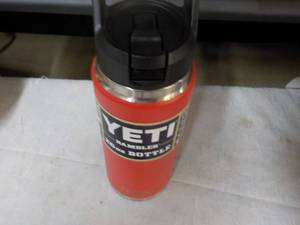Yeti Rambler 26 oz Bottle...