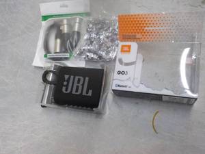 JBL Go3, Cable and more...