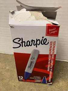 Blue Sharpie Chisel Markers
