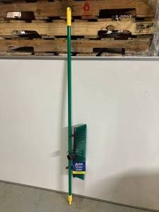 Quickie Bulldozer Broom