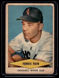 1954 Red Heart Ferris Fain Vintage Baseball Card