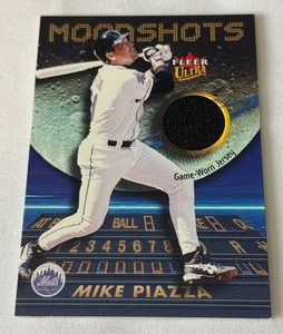 Mike Piazza Game-Worn Relic 2003 Fleer Ultra Moonshots Baseball Card