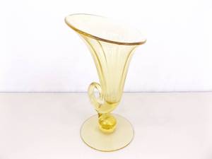 Cambridge Mandarin Gold Cornucopia 10 Vase