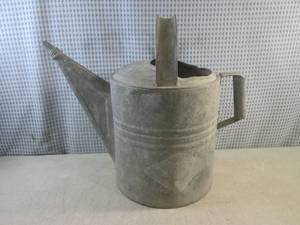 (EC1) Vintage Galvanized Metal Wate...