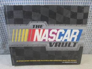 (CNTR) The Nascar Vault An Official...