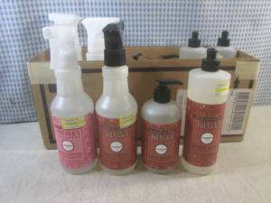 (EW5) Assortment of 12 Bottles of D...