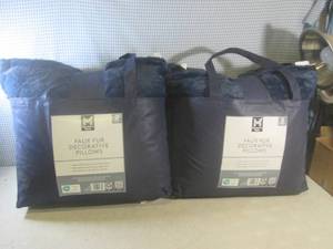 (EW3) 2 - 2-Packs of Faux Fur Decor...