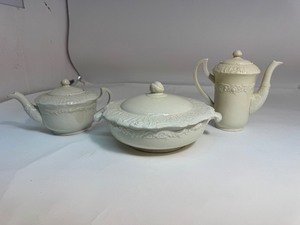 Vintage Ridgways Renaissance Old Ivory Ware Set