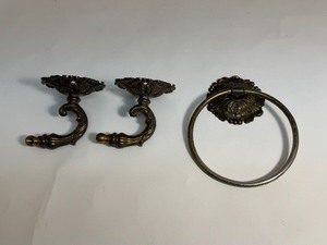 Vintage Baroque-style Brass Bathroom Hardware