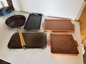 Lot of Grills & Frying Pan