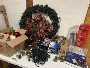 Large Lot of Christmas Decor Lights, Decorations, 3ft Wreath & More