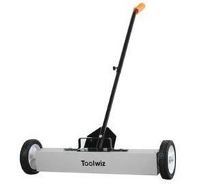 Toolwiz Magnetic Pickup Sweeper $59.97 Retail - Brand New