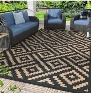 Outdoor Rug 8 x 10 $89.99 Retail - Brand New