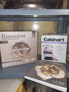 Cuisinart Mini-Prep Processor, Abioto Banneton Basket & Sourdough Book (Lot of 3)