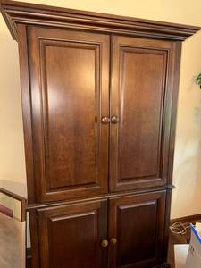 Traditional Cherry Finish Entertainment Armoire Cabinet 4 Door Good