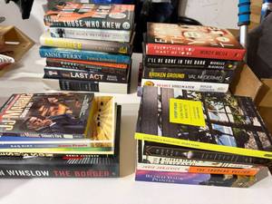 Mixed Lot of 22 Modern Fiction & Nonfiction Books Hardcover Paperback