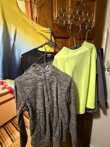 Womens Clothing Lot 7 Pc Activewear Tops Denim Jacket Mixed Brands