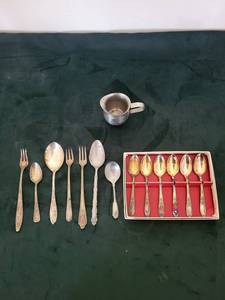 WM Rogers & Son Silverplate Flatware - Ornate Floral Pattern Set with Box