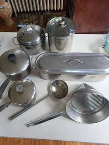 Assorted Stainless Steel Pots & Lids with Steamer Insert and Roaster