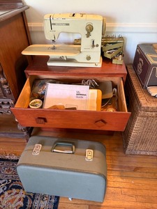 Bernina Record 730 Sewing Machine w Case Pedal Manual Accessories