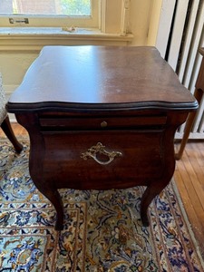 French Provincial Bombe Wood Nightstand End Table 16in Top Good