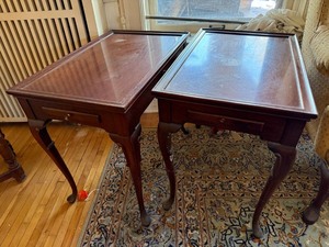 Pair Queen Anne Style Mahogany Finish End Tables w Drawer 18x28 Fair