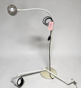 Midmark Ritter Gooseneck Halogen Medical Exam Light Flexible Positioning Arm Shadow Free 35W Quartz Halogen Head Stays Cool Bright White Clinical Illumination  Extra Exam Light - Both Work Great&nbsp